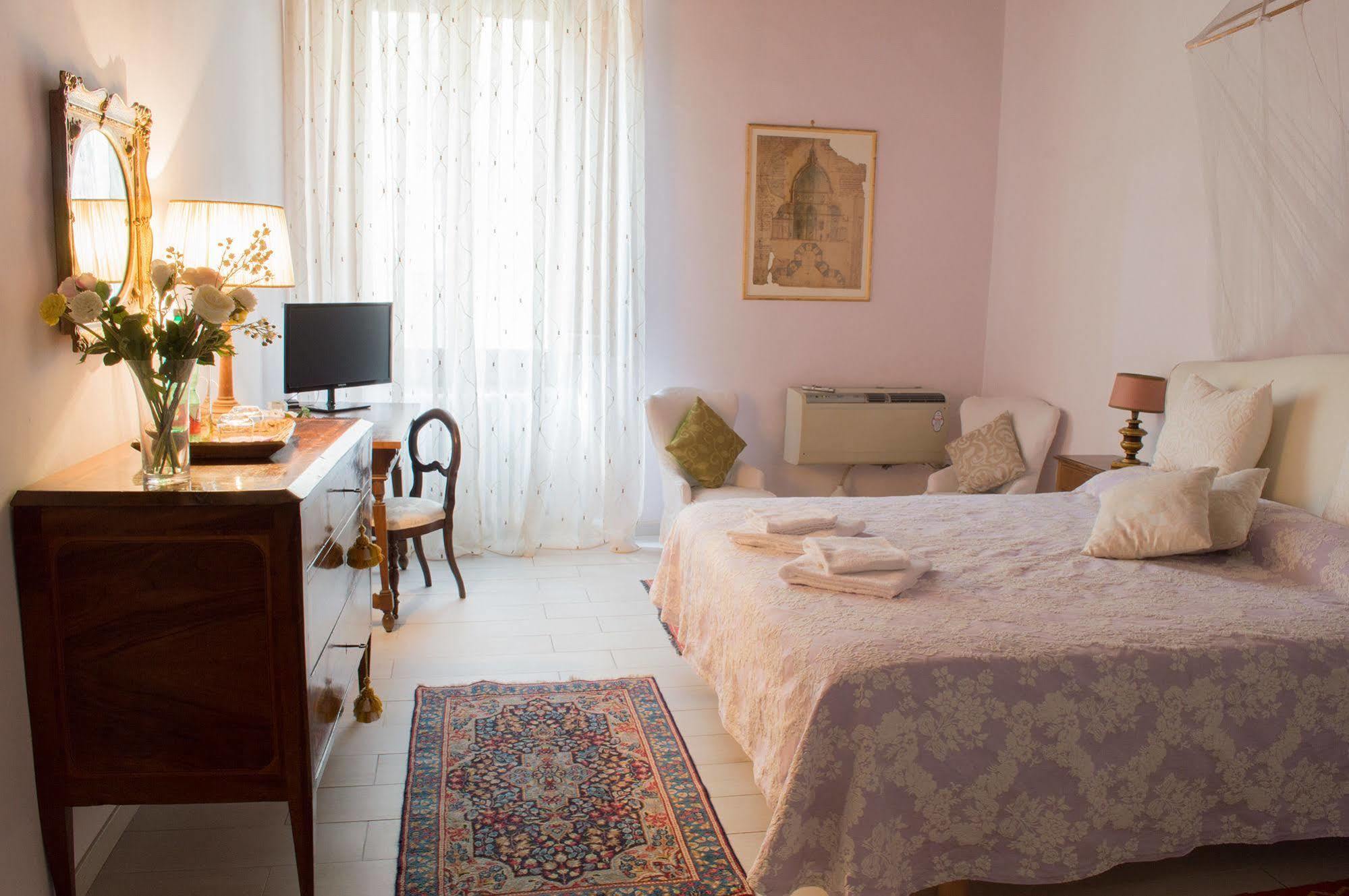 La Rosa Townhouse Bed & Breakfast Florence Exterior photo