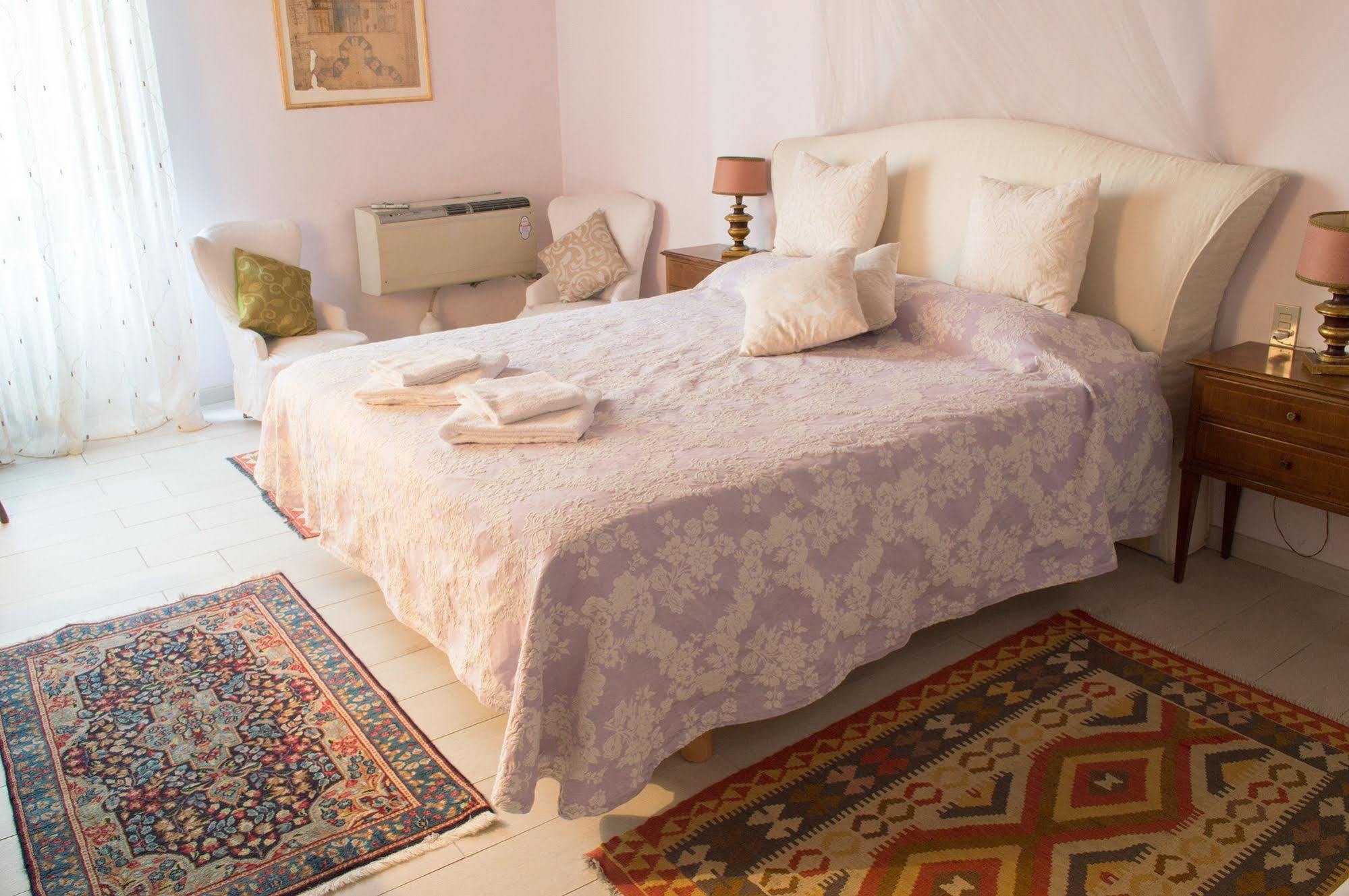 La Rosa Townhouse Bed & Breakfast Florence Exterior photo