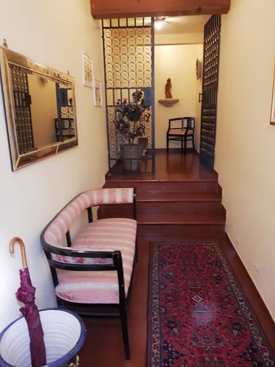 La Rosa Townhouse Bed & Breakfast Florence Exterior photo